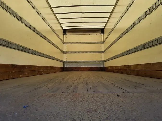 2020 FREIGHTLINER/MERCEDES M2 106