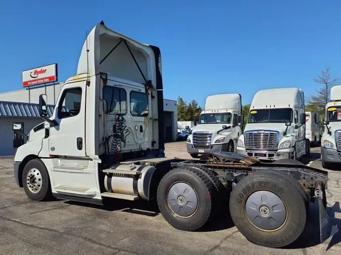 2019 FREIGHTLINER/MERCEDES NEW CASCADIA PX12664