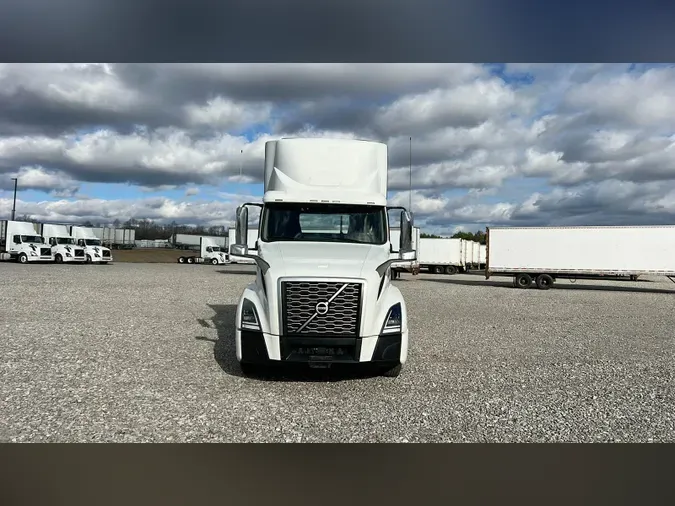 2018 Volvo VNL300