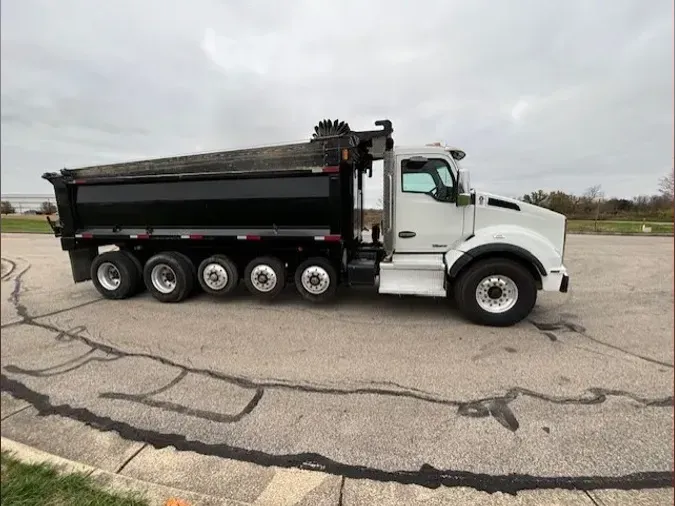 2022 Kenworth T880