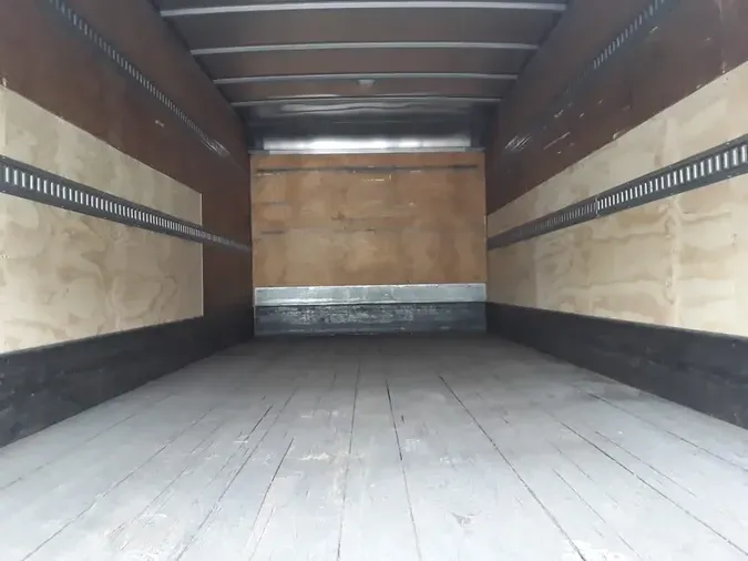 2015 FREIGHTLINER/MERCEDES M2 106