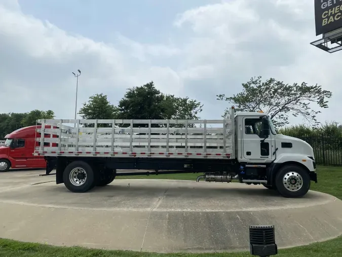 2025 MACK MD74