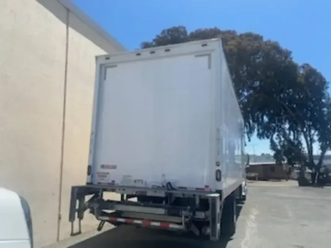 2019 FREIGHTLINER M2 106