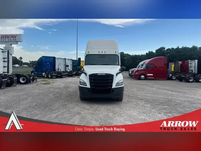 2021 FREIGHTLINER CA126