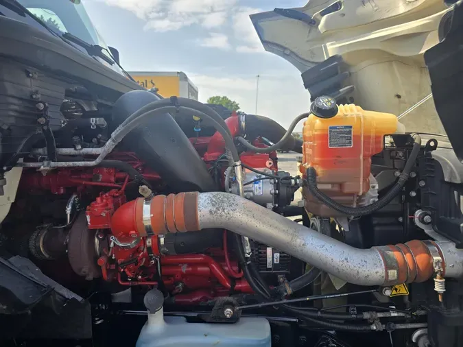 2020 International LT625