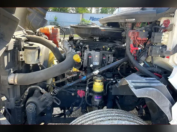2021 INT LT625 6x4