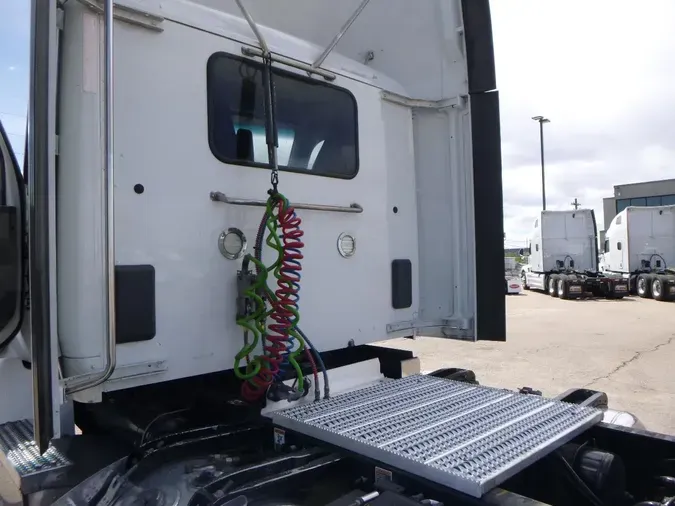 2020 Peterbilt 5794959d098a18738887e6a33bea55667fc