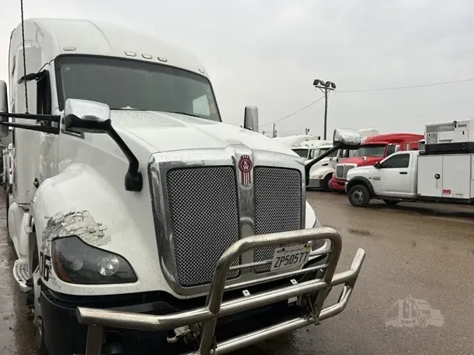 2022 KENWORTH T680