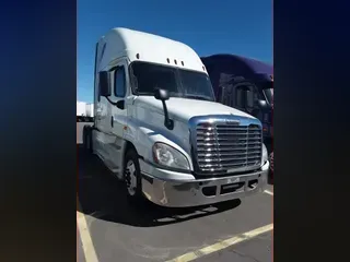 2019 FREIGHTLINER/MERCEDES CASCADIA 125