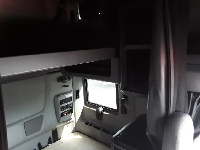 2020 NAVISTAR INTERNATIONAL LT625 SLPR CAB