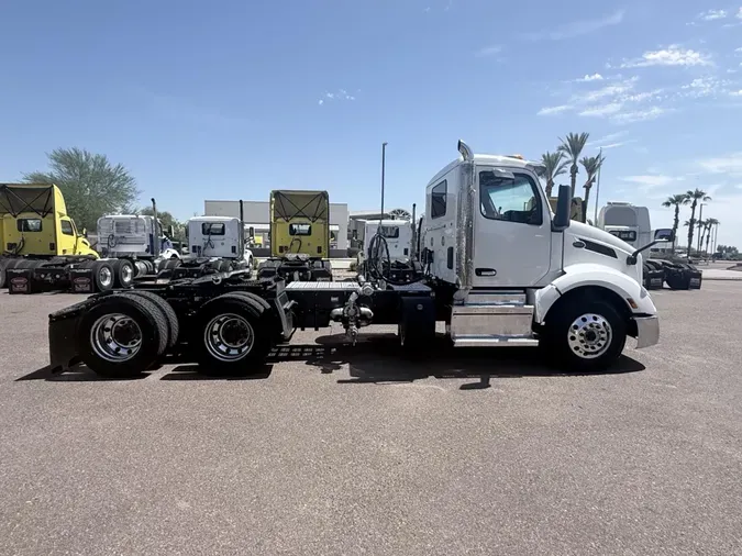 2023 Peterbilt 579