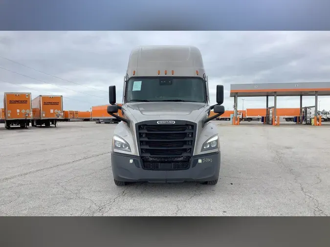 2024 Freightliner Cascadia 126
