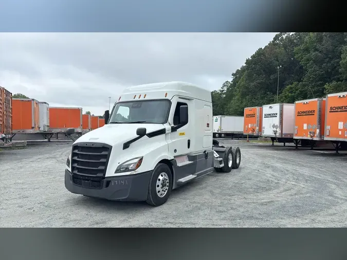 2022 Freightliner Cascadia 12649787f8f476f9d96a880929e0092fd55