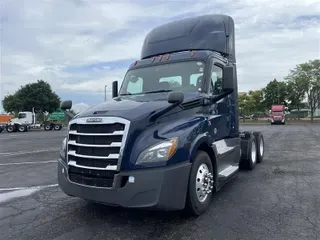 2018 FREIGHTLINER CA126