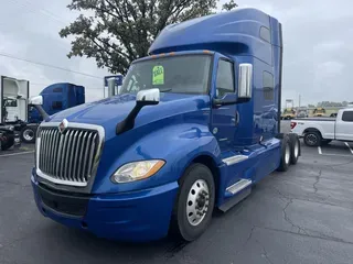 2020 International LT625