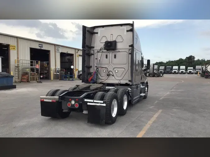 2021 Freightliner Cascadia