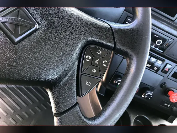 2023 INT LT625 6X4