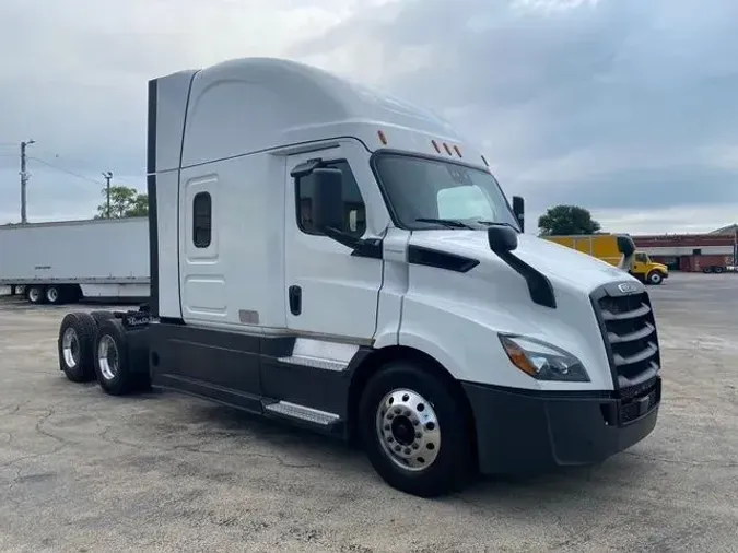 2021 Freightliner Cascadia