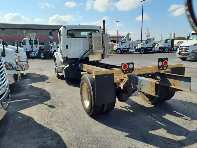 2015 FREIGHTLINER/MERCEDES M2 106