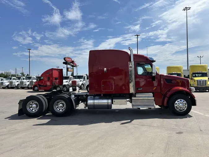 2021 Peterbilt 567