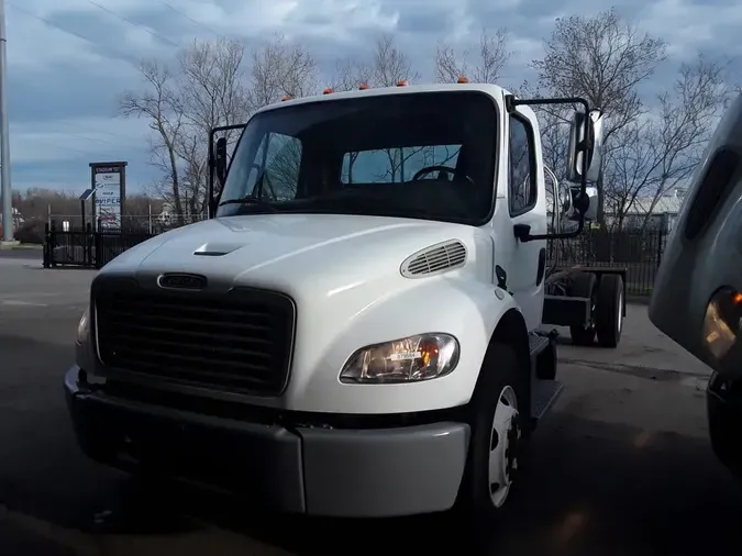 2020 FREIGHTLINER/MERCEDES M2 1064995bbb3a47548f4e69fe66974bb95b0