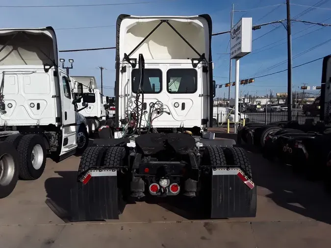 2021 FREIGHTLINER/MERCEDES CASCADIA PX11642ST499bb3b797ca40bc32a9606020dc101e