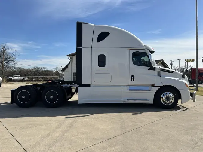 2024 Freightliner Cascadia