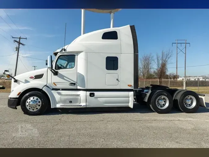 2022 PETERBILT 579