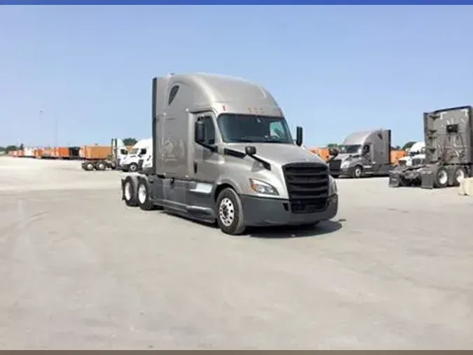 2020 Freightliner Cascadia49a2a0e2f73f24aaf676b01e1a549bf9