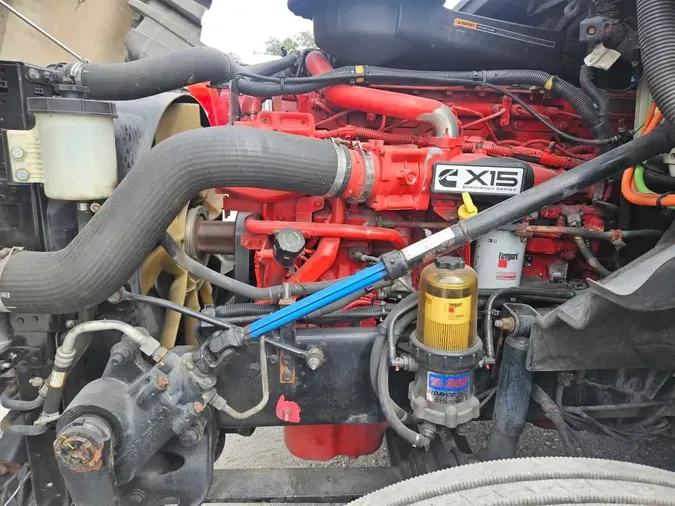 2019 NAVISTAR INTERNATIONAL LT625 SLPR CAB