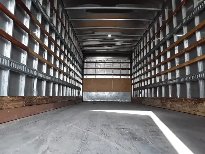 2019 FREIGHTLINER/MERCEDES M2 106