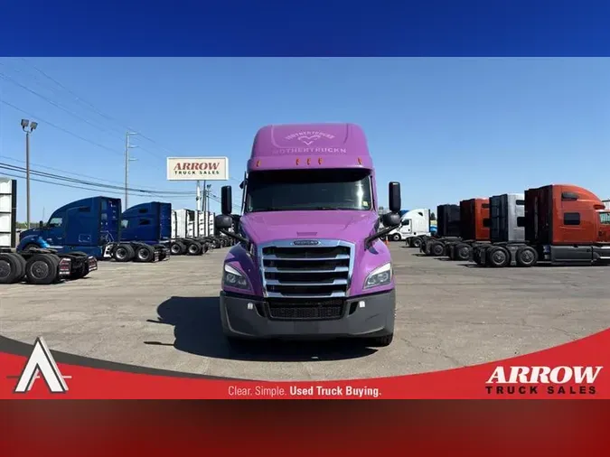 2022 FREIGHTLINER CA126