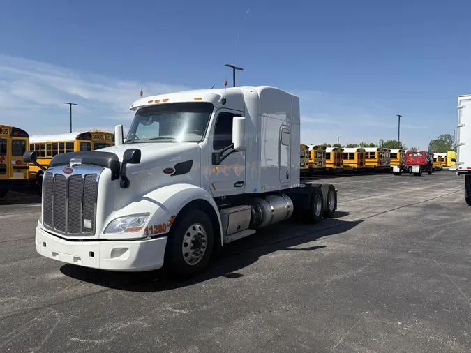 2022 Peterbilt 57949a7e9d999d147cefba69c22b4e0068f