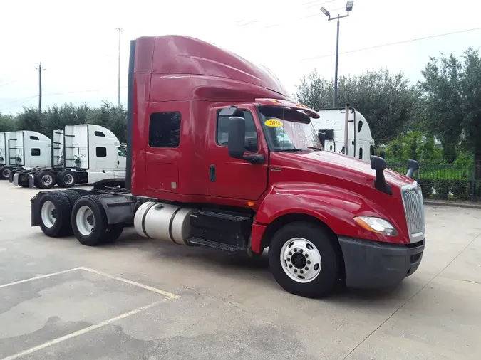 2018 NAVISTAR INTERNATIONAL LT625 SLPR CAB