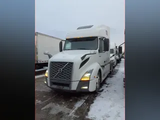 2020 VOLVO VNL64T-760