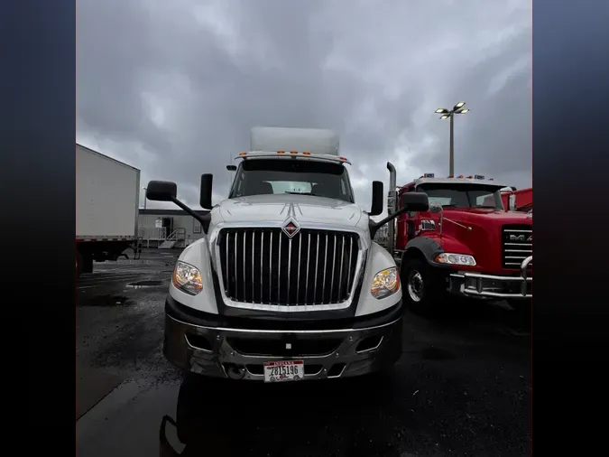 2019 NAVISTAR INTERNATIONAL LT625 DAYCAB T/A