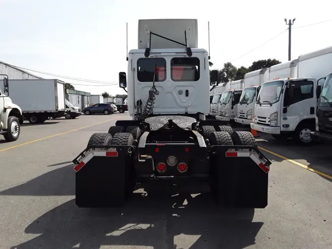 2018 FREIGHTLINER/MERCEDES CASCADIA 125