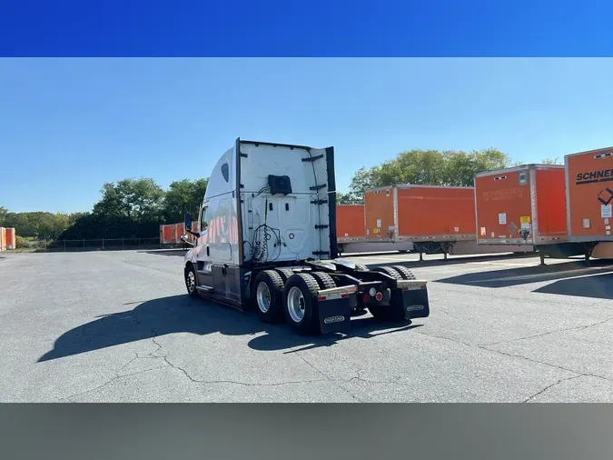 2022 Freightliner Cascadia 12649adc30a8bce76aa213d3fd34f2f4c26