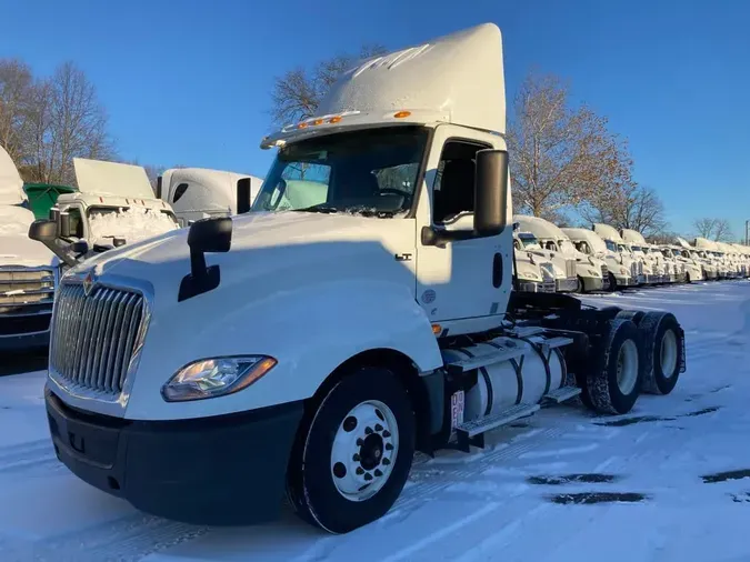 2019 NAVISTAR INTERNATIONAL LT625 DAYCAB T/A49aec8efec647981a5d612d8c767a895