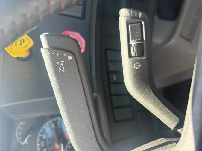 2020 VOLVO TRUCK VNL64T30049aeec9d87231c6a00f67cfb1edc7f5f