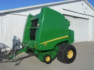 2013 John Deere 569 Premium