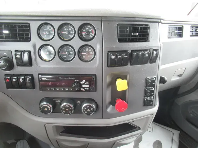 2017 Peterbilt 579
