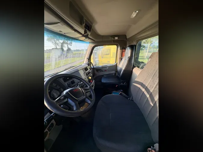 2021 Peterbilt 579