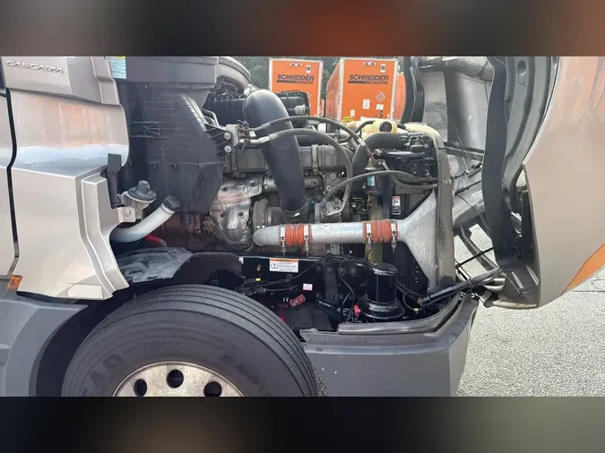 2021 Freightliner Cascadia
