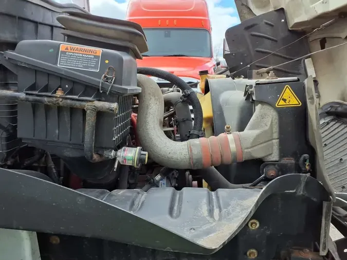 2020 NAVISTAR INTERNATIONAL MV607 (4X2)