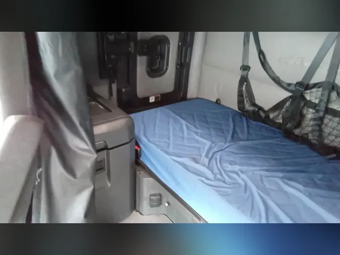 2022 Freightliner Cascadia 12649bdbf0b0297a80ffd9c32f9a4a1fd71