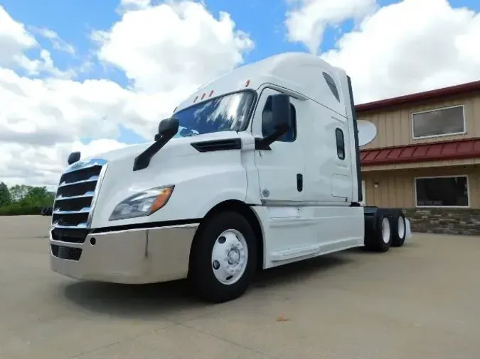 2020 Freightliner New Cascadia 126