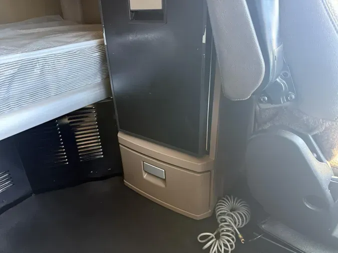 2022 Kenworth T68049c56c82fc8bc6e07b1ffb6b7e6d1f62