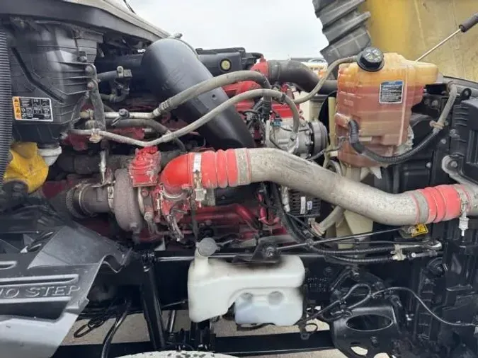 2021 International LT625