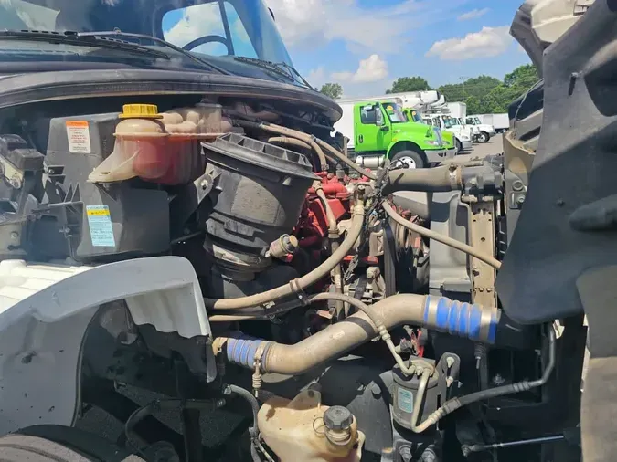 2021 FREIGHTLINER M2 106